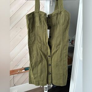 NWT Banana Republic Factory green dress with buttons